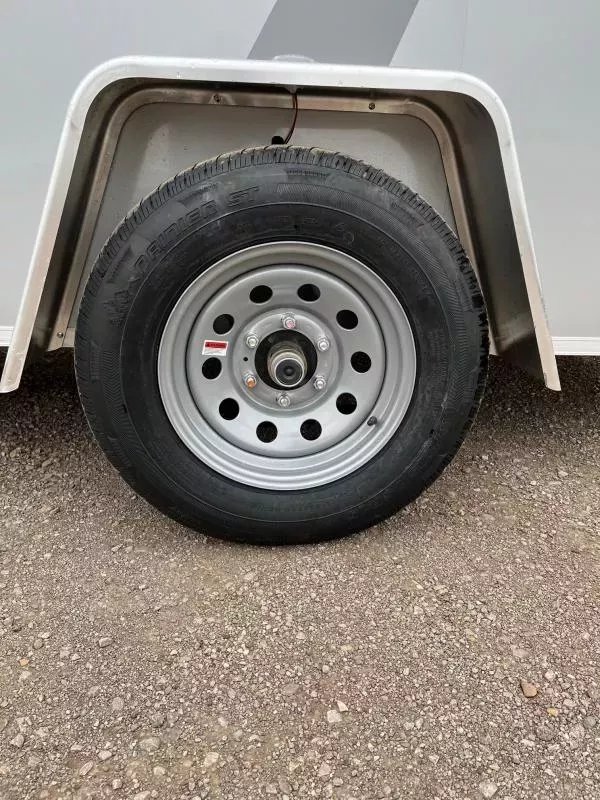 x AERO Enclosed Cargo