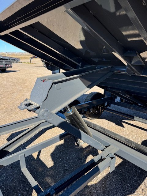 77"x12' Lamar Trailers Dump