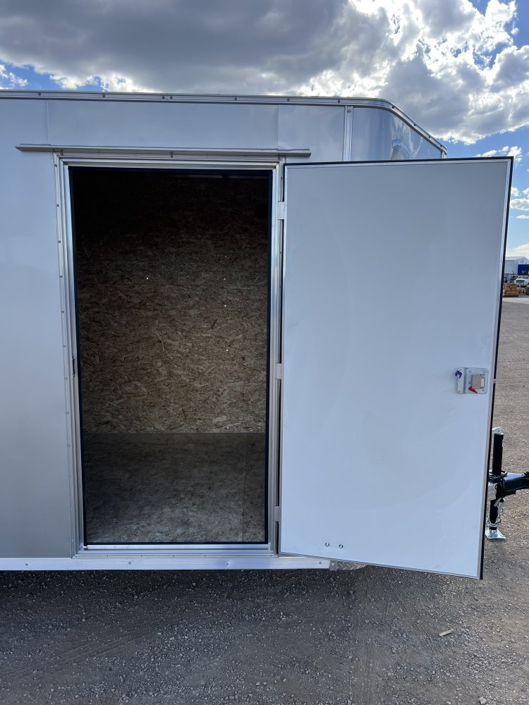 6'x12' R & M Mfg. Inc Enclosed Cargo