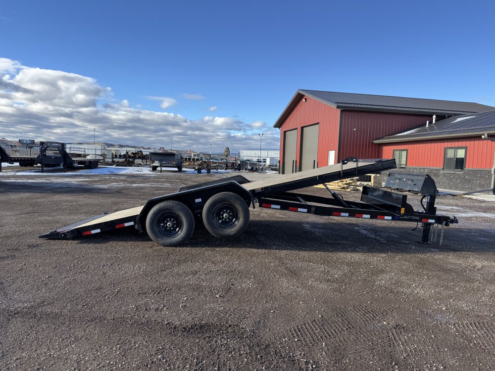 x Load Trail Equipment