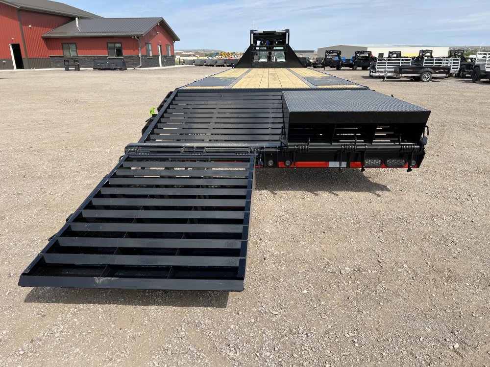 102"x32' Load Trail Equipment