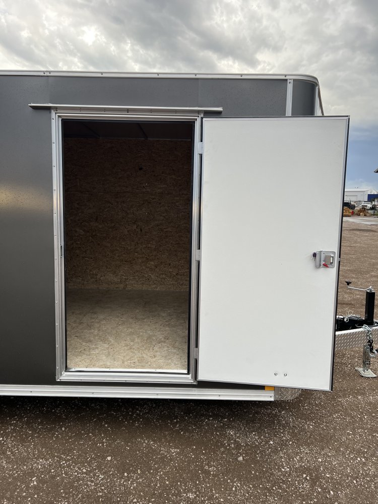 8.5'x24' R & M Mfg. Inc Enclosed Cargo