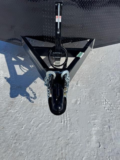 x AERO Enclosed Cargo