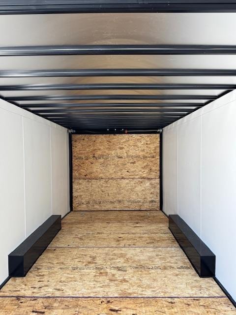 x AERO Enclosed Cargo