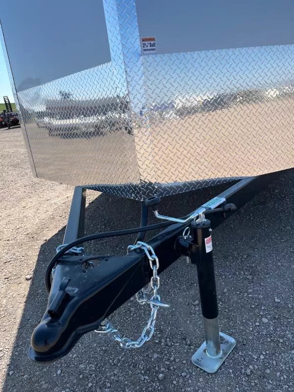 x AERO Enclosed Cargo
