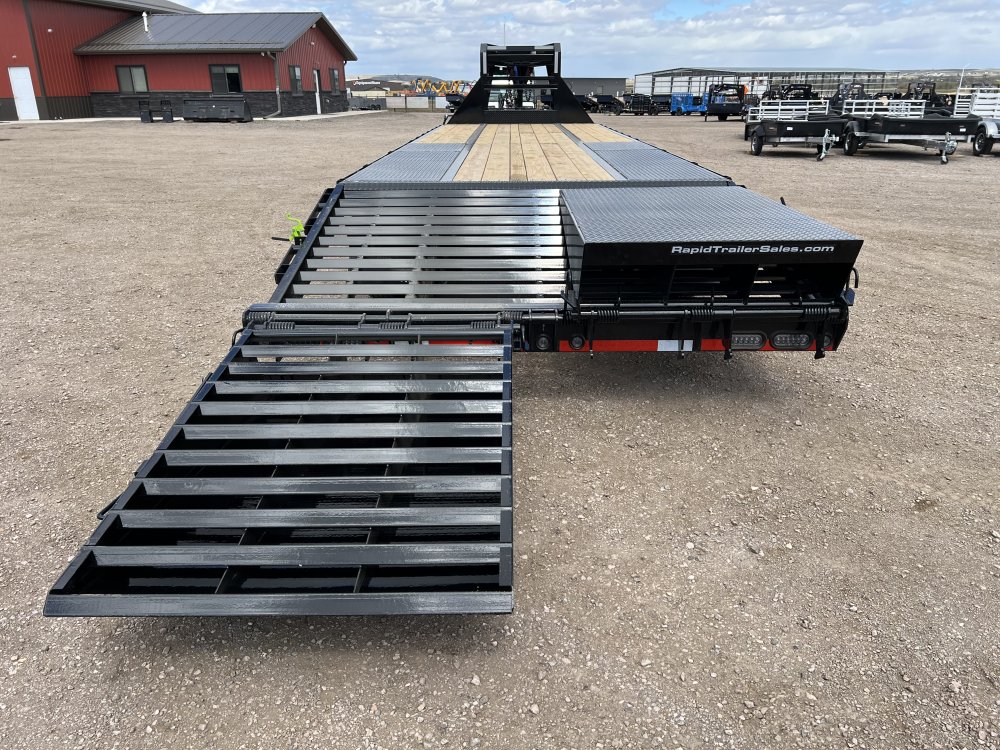 102"x32' Load Trail Equipment