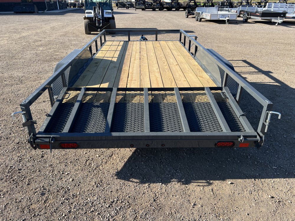 83"x16' Lamar Trailers Utility