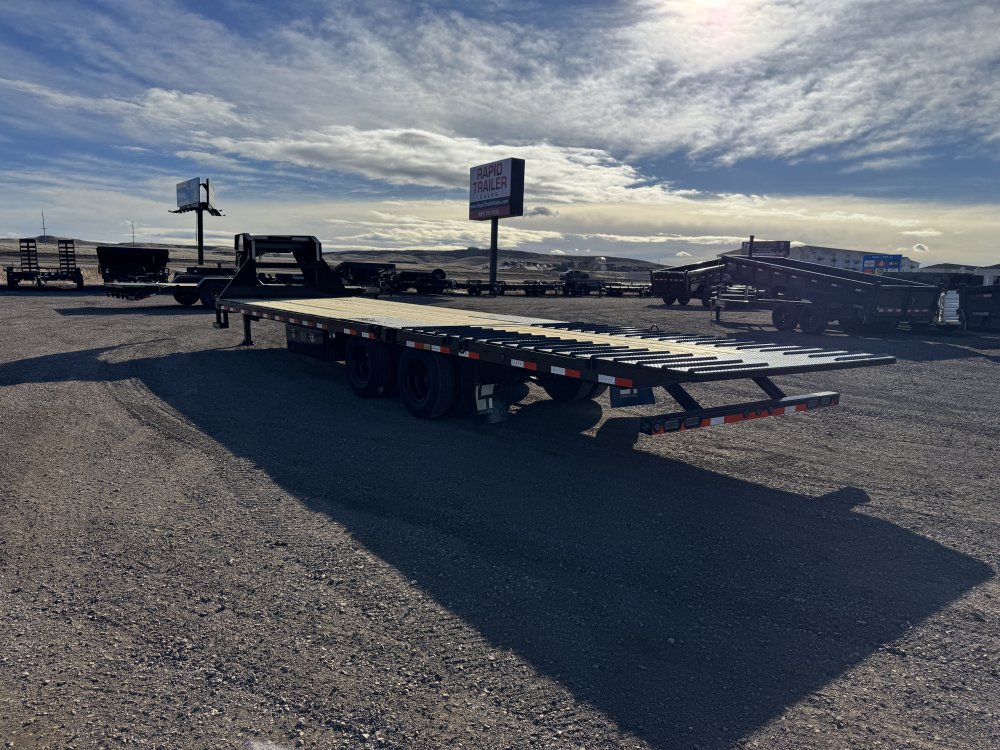102"x32' Load Trail Equipment