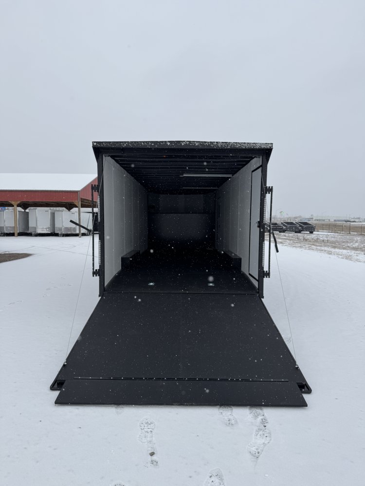 8.5'x32' AERO Enclosed Cargo