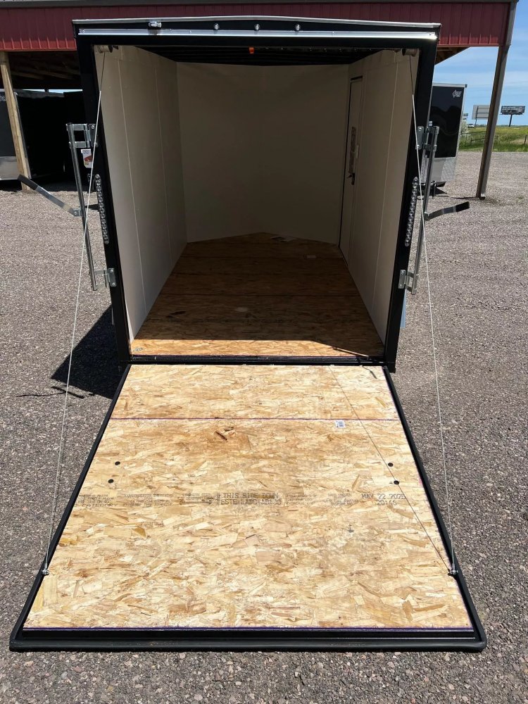 x AERO Enclosed Cargo