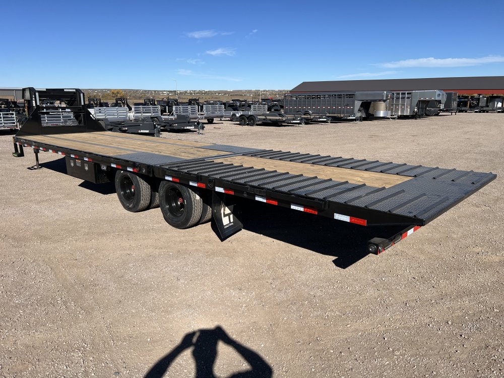 102"x32' Load Trail Equipment
