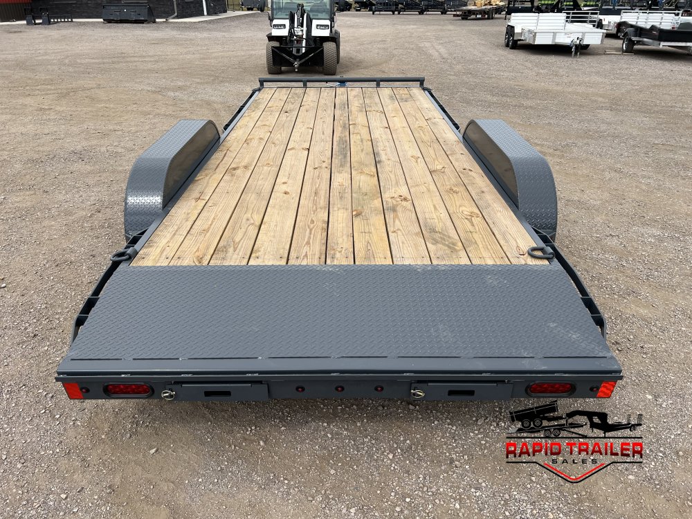 83"x18' Lamar Trailers Equipment