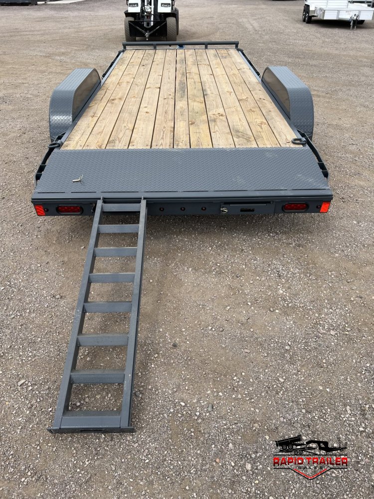83"x18' Lamar Trailers Equipment