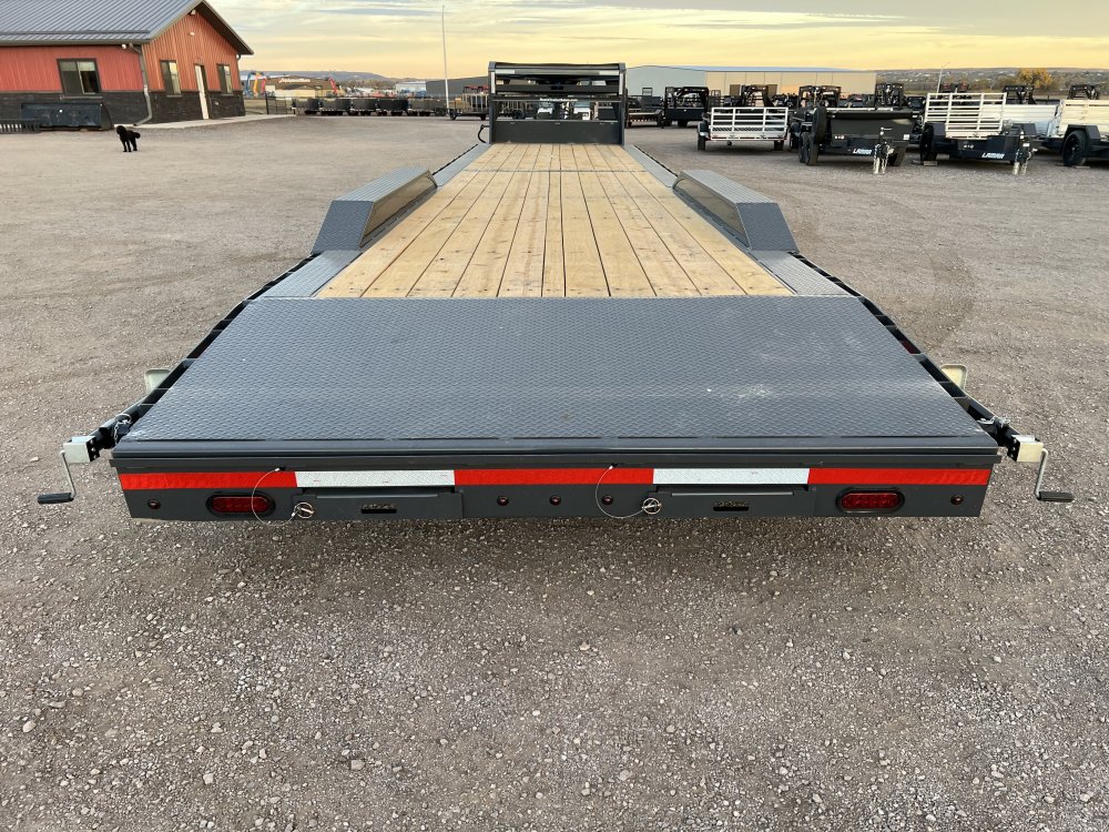102"x40' Lamar Equipment