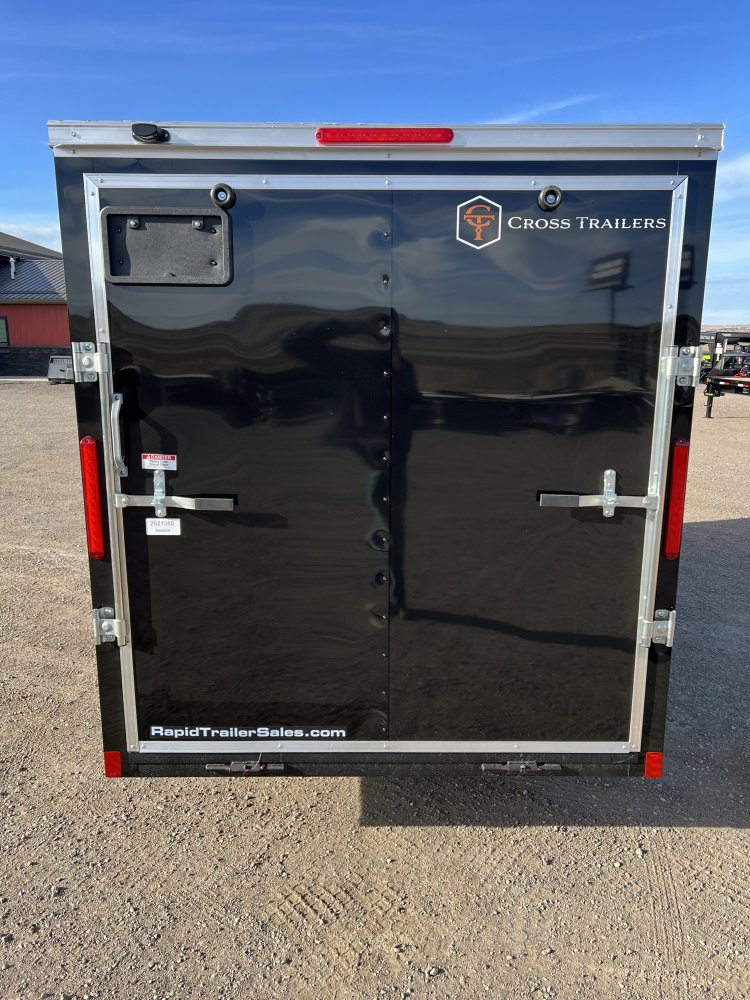 6'x12' Cross Enclosed Cargo