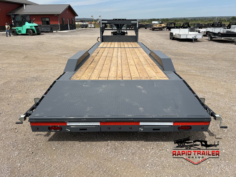 102"x28' Lamar Trailers Equipment