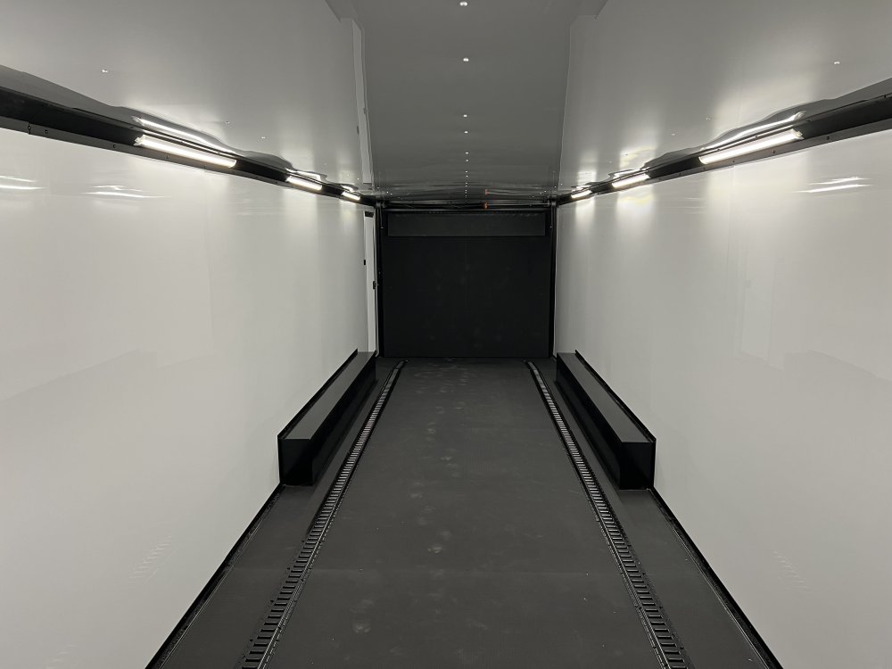 8.5'x40' AERO Enclosed Cargo