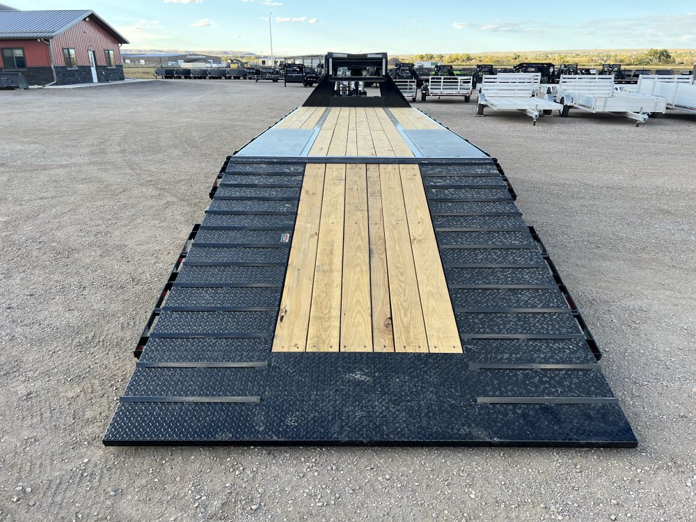 102"x32' Load Trail Equipment