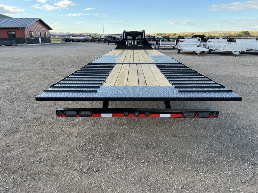 102"x32' Load Trail Equipment