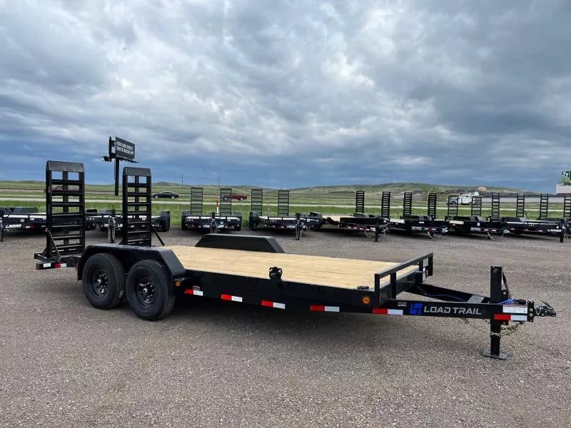 x Load Trail Equipment