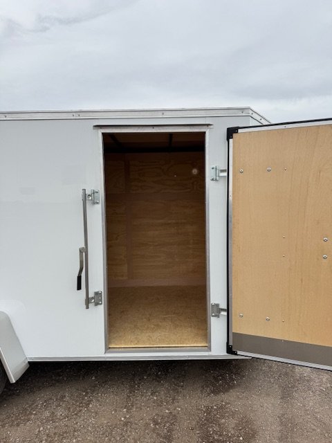 6'x12' Cross Enclosed Cargo