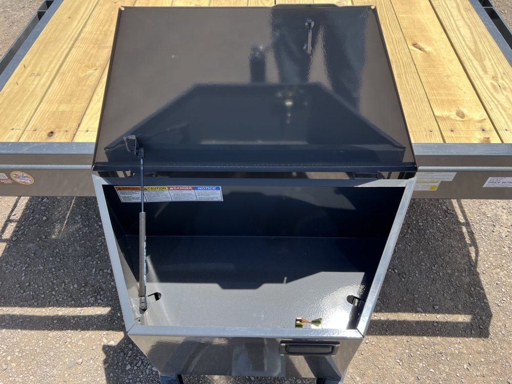 83"x24' Lamar Equipment