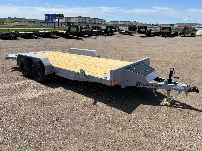 x Load Trail Equipment