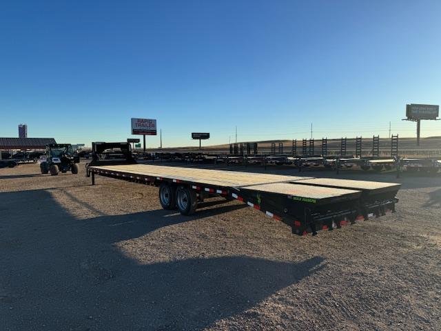 x Load Trail Equipment