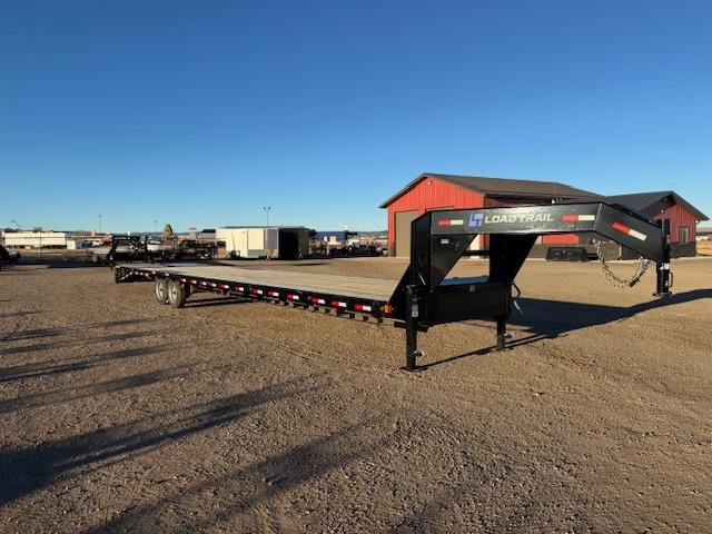 x Load Trail Equipment