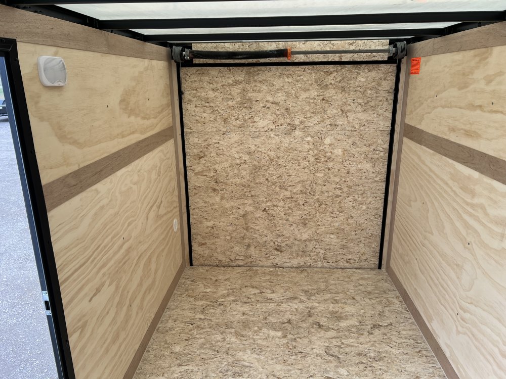 6'x10' Cross Enclosed Cargo