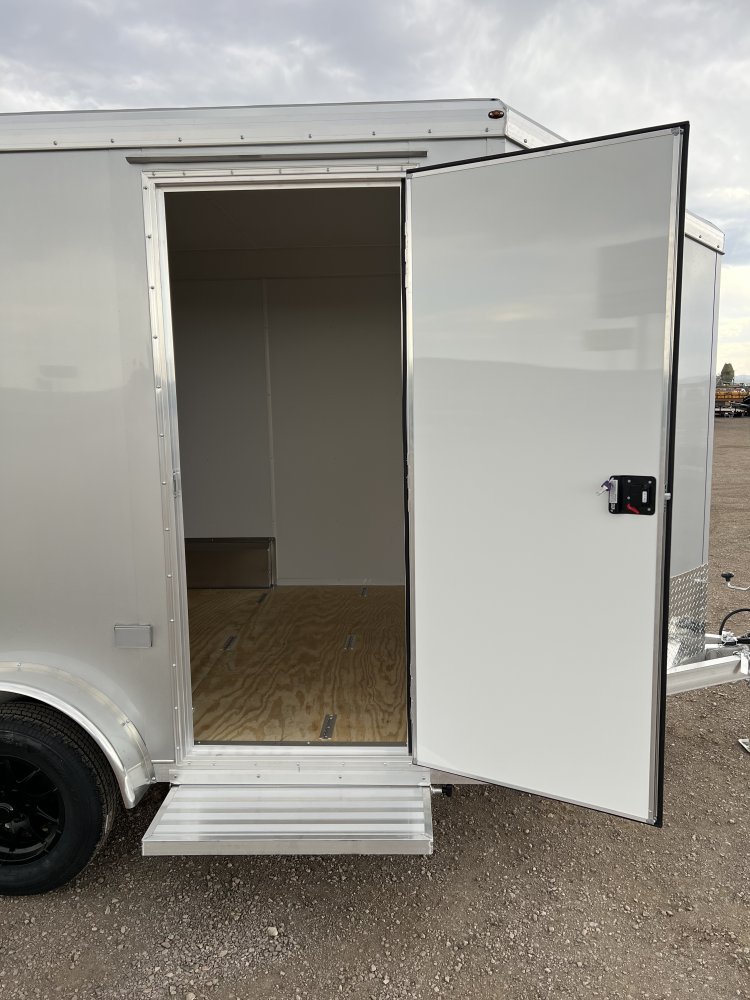 7.5'x12' NEO Enclosed Cargo