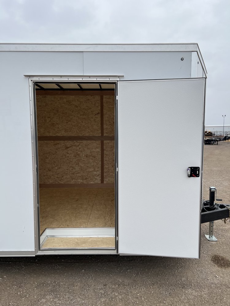 8.5'x20' Cross Enclosed Cargo