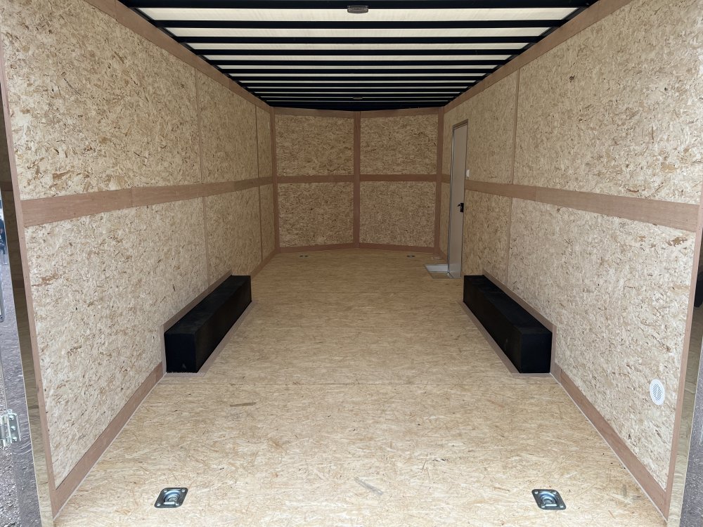 8.5'x20' Cross Enclosed Cargo