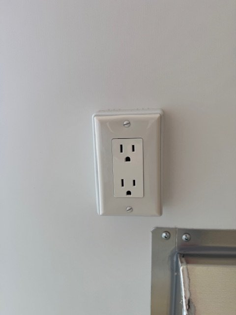 7.5'x14' NEO Enclosed Cargo