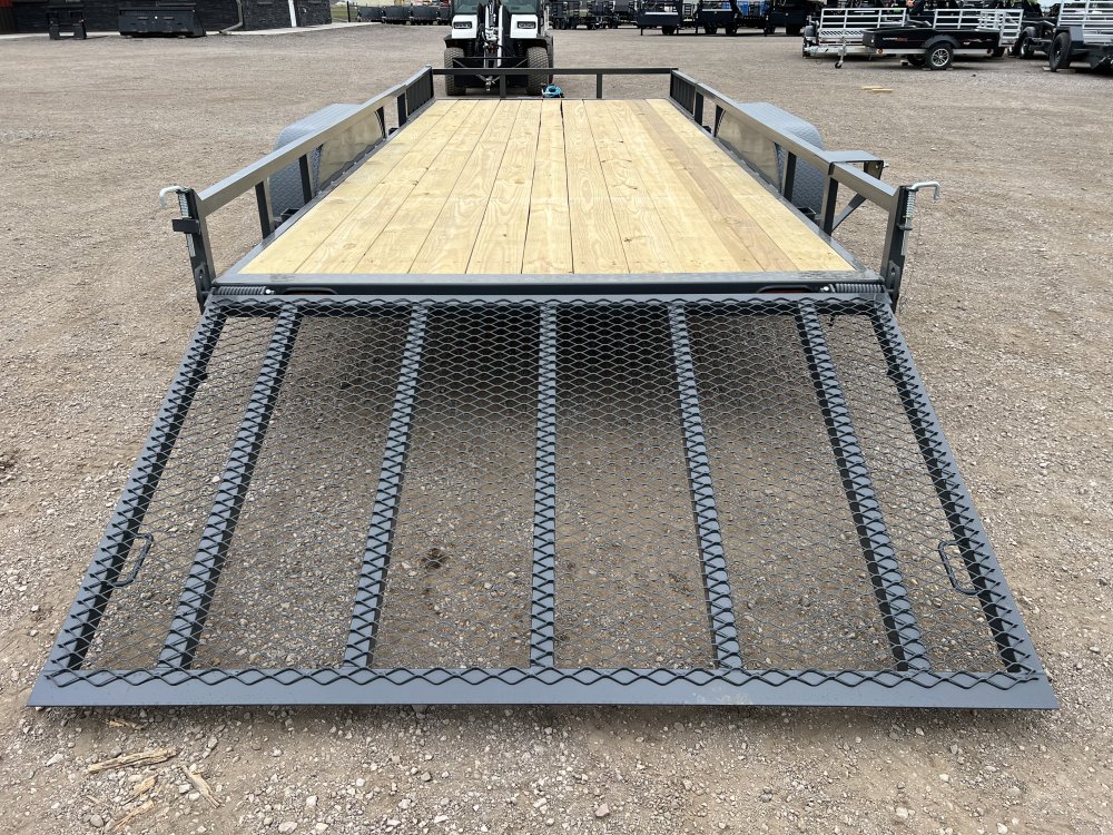 83"x18' Lamar Utility