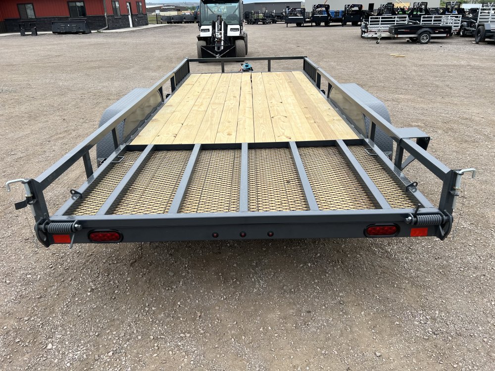 83"x18' Lamar Utility