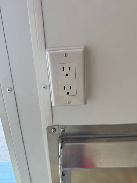 7.5'x12' NEO Enclosed Cargo