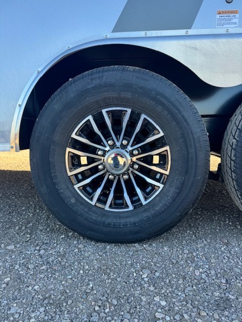 8.5'x32' AERO Enclosed Cargo