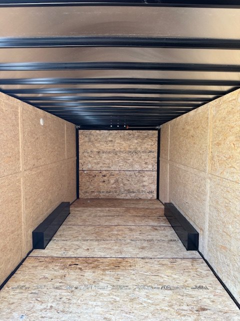 8.5'x32' AERO Enclosed Cargo