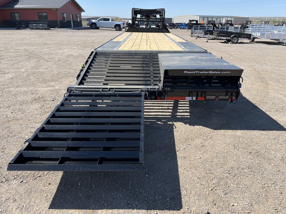 102"x30' Load Trail Equipment