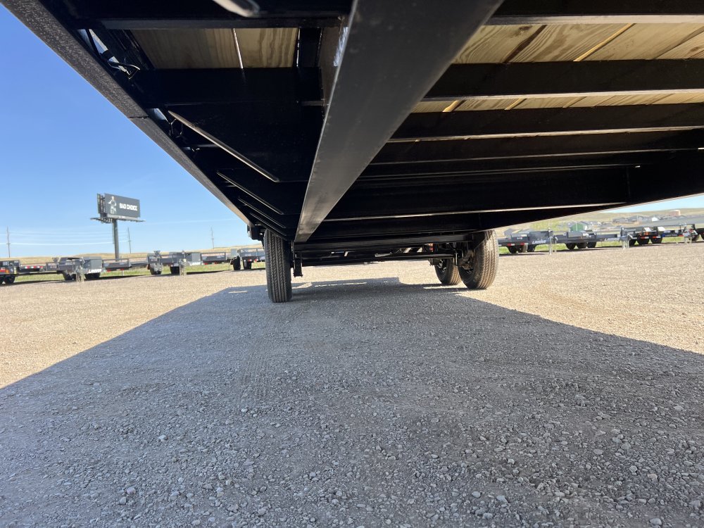 102"x30' Load Trail Equipment