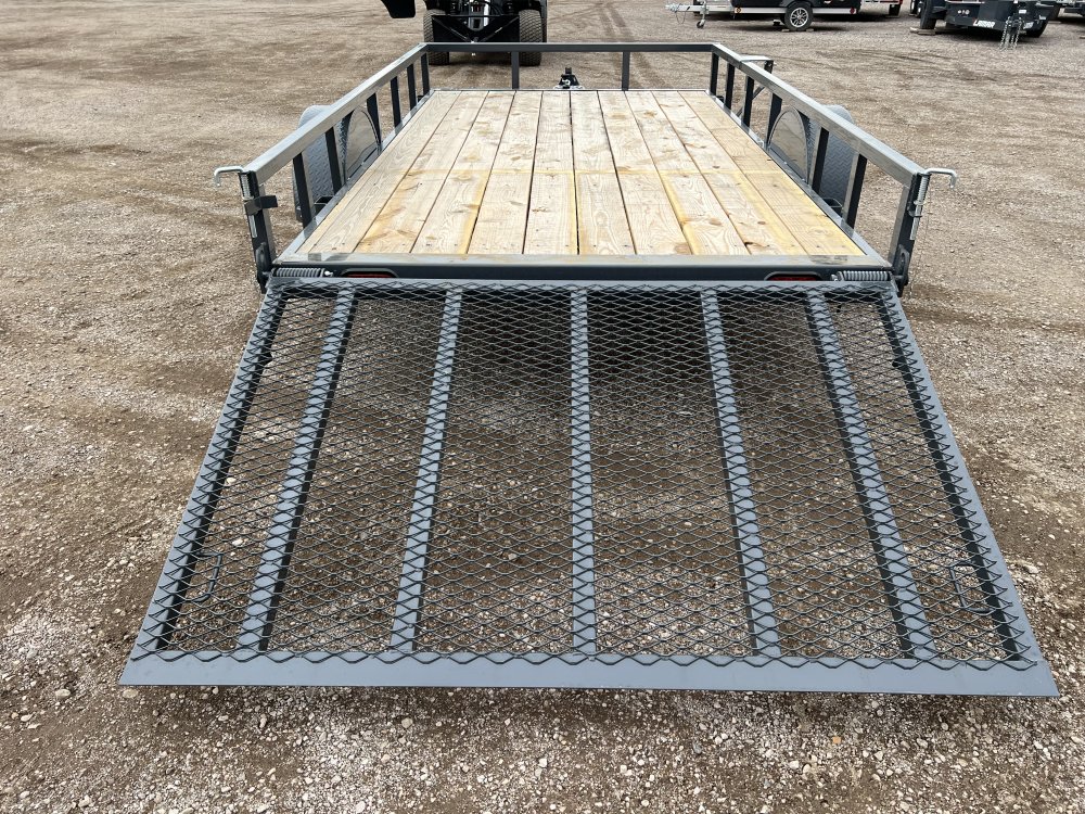 77"x12' Lamar Utility