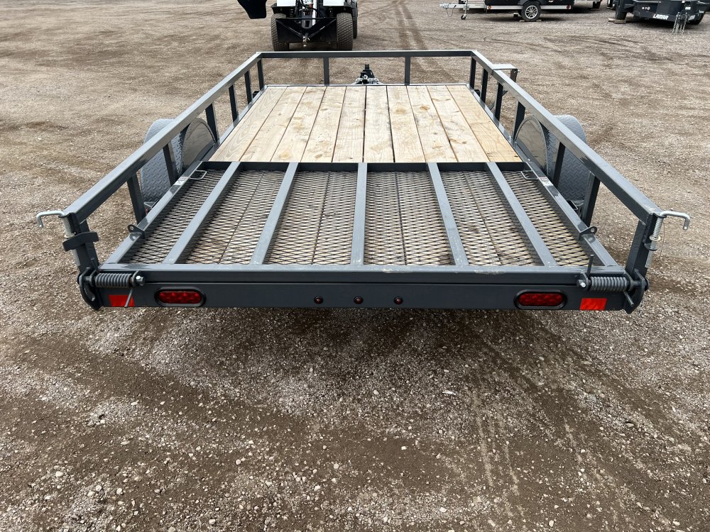 77"x12' Lamar Utility