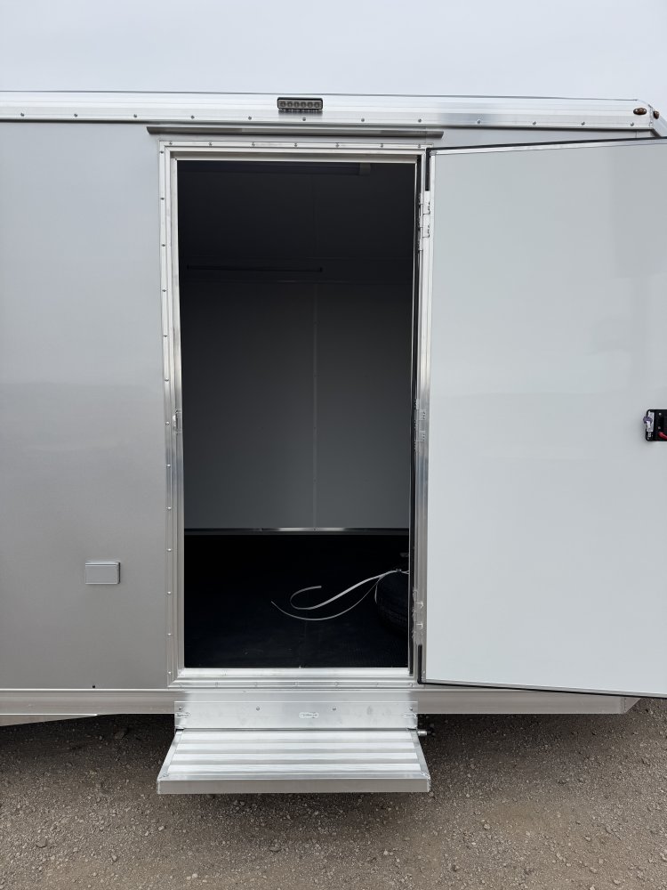 8.5'x22' NEO Enclosed Cargo