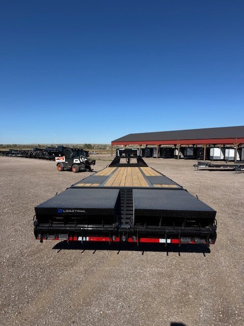 102"x32' Load Trail Equipment