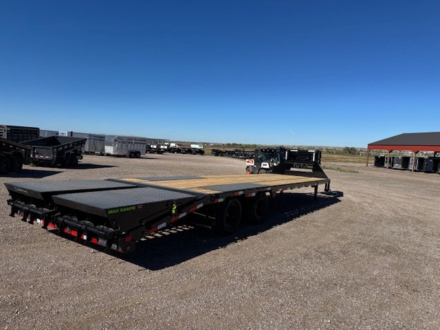 102"x32' Load Trail Equipment