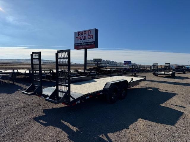 x Lamar Trailers Equipment