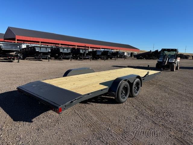 x Lamar Trailers Equipment