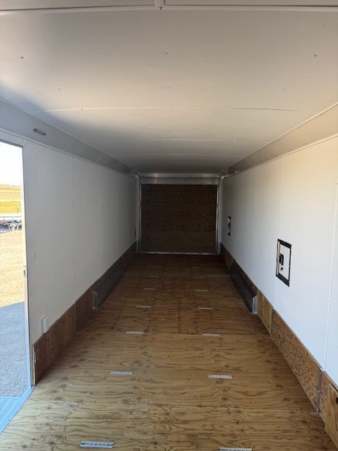 7.5'x29' NEO Trailers Enclosed Cargo