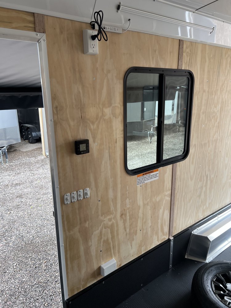 8.5'x20' NEO Enclosed Cargo